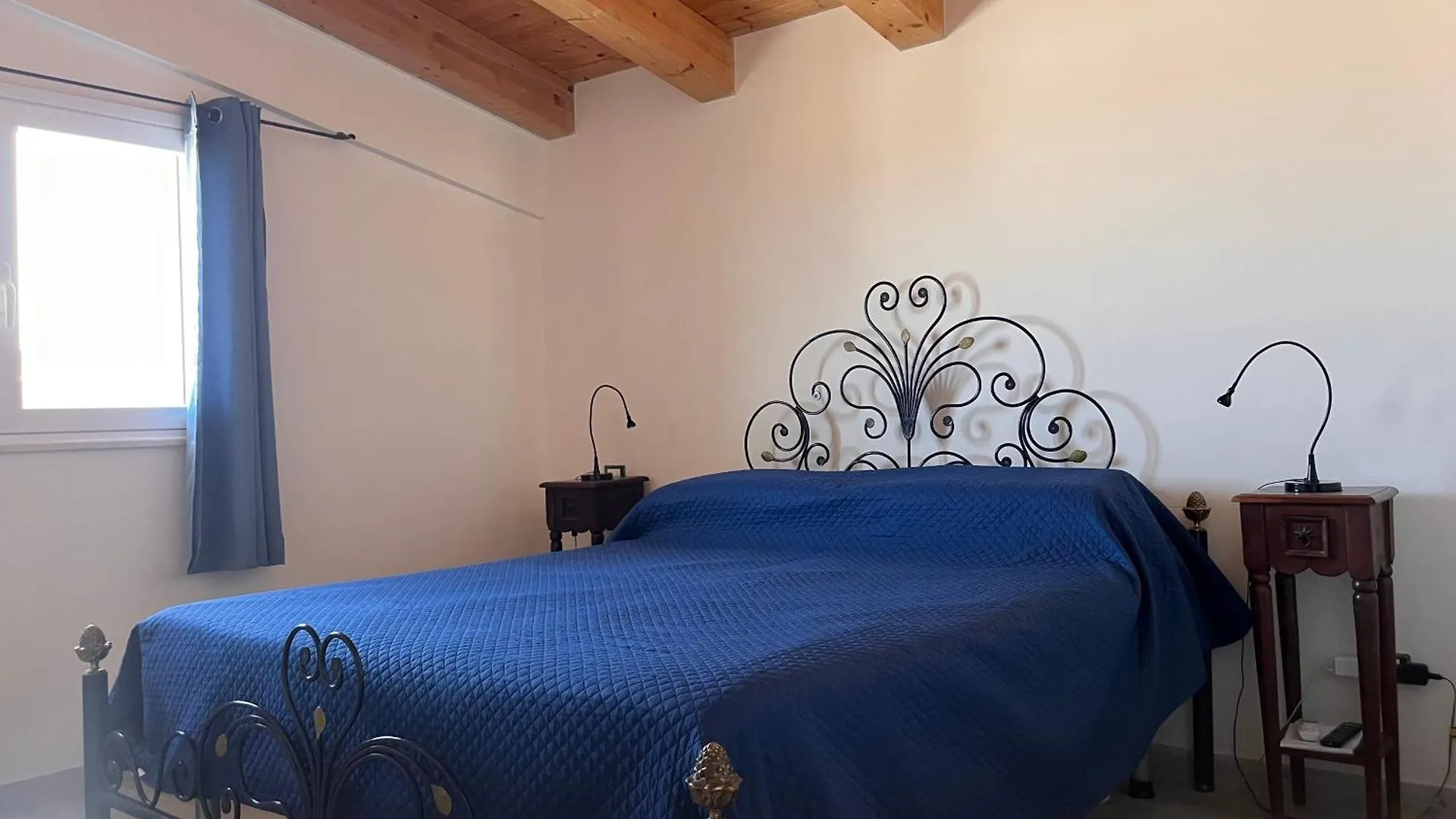 The Blue Window - Rooms - 300M From Sea Augusta Italy